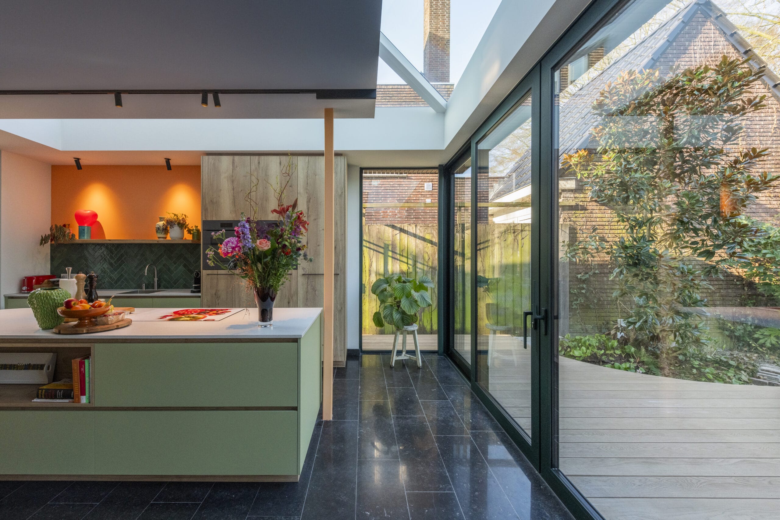 Glad stucwerk - keuken woning eindhoven