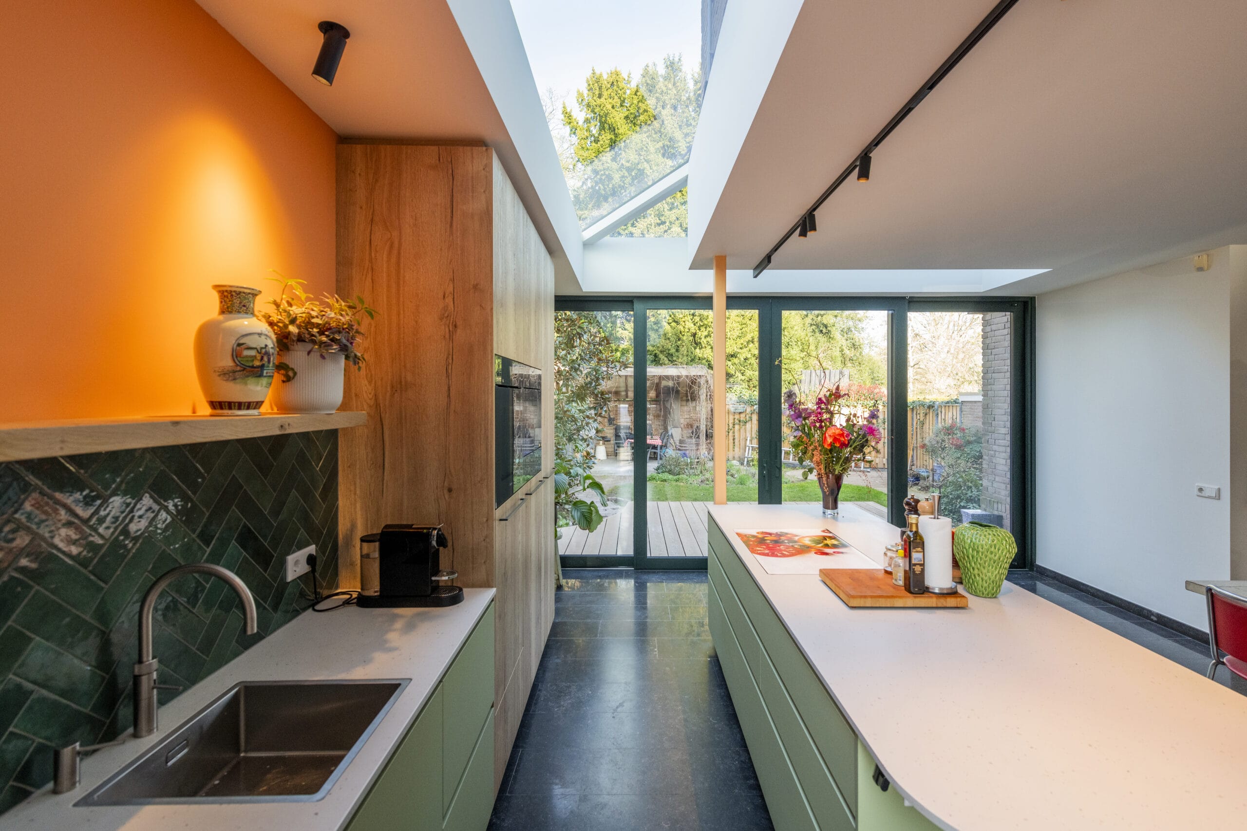Glad stucwerk - keuken woning eindhoven